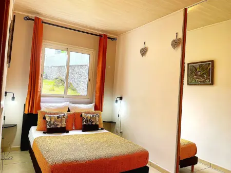 Gîte avec piscine partagée - 4 pers., Appartement 4 personnes à Le Tampon - Photo 4