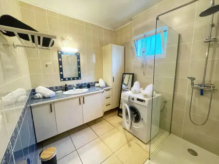 Gîte avec piscine partagée - 4 pers., Appartement 4 personnes à Le Tampon - Photo 8