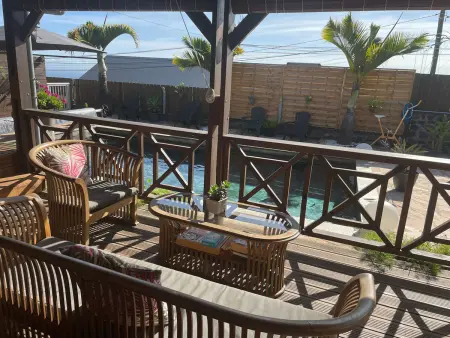 Gîte avec piscine partagée - 4 pers., Appartement 4 personnes à Le Tampon - Photo 17
