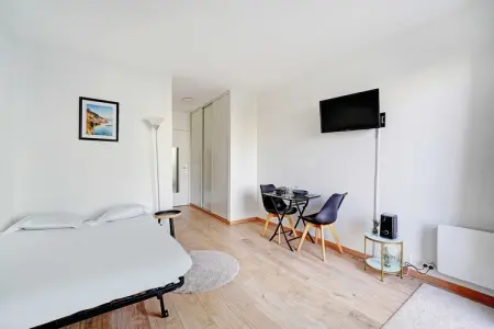 MB-29-DOUMER-M, Charmant Studio 2P - Courbevoie - Photo 6