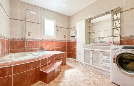 Maison 7 personnes à Rochefort du Gard - Photo 5
