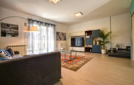 Maison de Paris, Maison 6 personnes à San Giovanni La  Punta - Photo 3