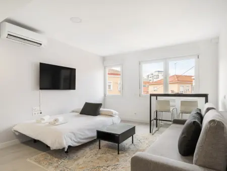 Studio moderne, parking inclus - 4 pers., Appartement 4 personnes à Madrid - Photo 2