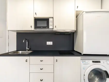 Studio moderne, parking inclus - 4 pers., Appartement 4 personnes à Madrid - Photo 10