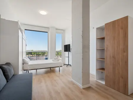 Studio moderne avec piscine -  personnes, Appartement 2 personnes à Madrid - Photo 3