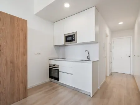 Studio moderne avec piscine -  personnes, Appartement 2 personnes à Madrid - Photo 4
