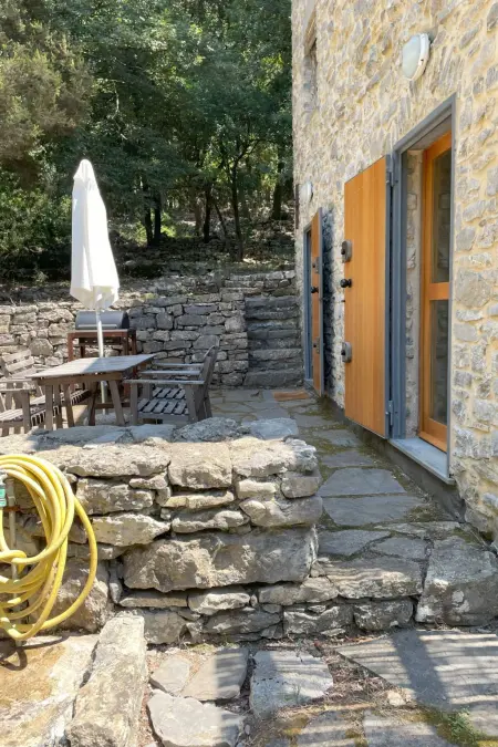 Zypressen, ein Haus im Wald an der ligurischen Riviera - Photo 18