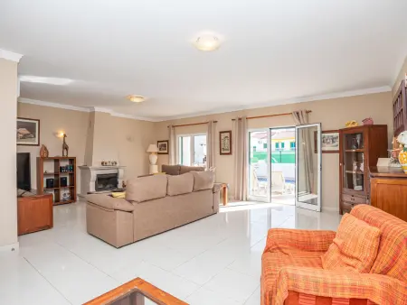 Villa avec piscine privée, quartier résidentiel calme - Photo 6
