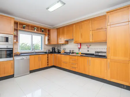Villa avec piscine privée, quartier résidentiel calme - Photo 9