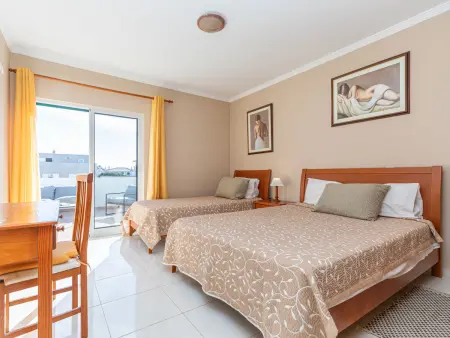 Villa avec piscine privée, quartier résidentiel calme - Photo 17