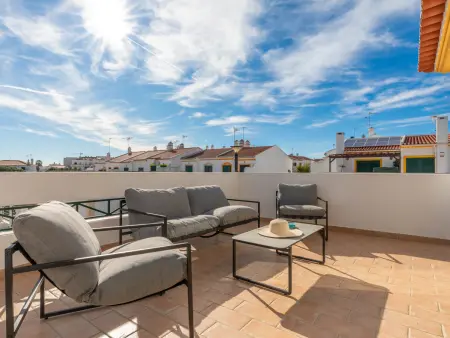 Villa avec piscine privée, quartier résidentiel calme - Photo 21