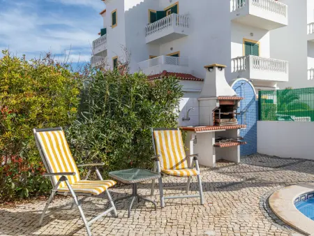 Villa avec piscine privée, quartier résidentiel calme - Photo 28