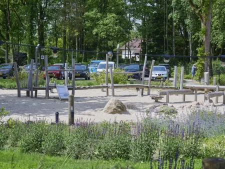 Brabants licht, Maison confortable dans un parc avec piscine - Photo 35