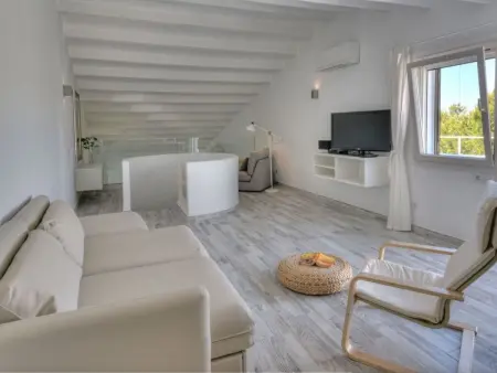 Modernes helles 3-Schlafzimmer Apartment mit Klimaanlage, 2017 komplett neu ren - Photo 6