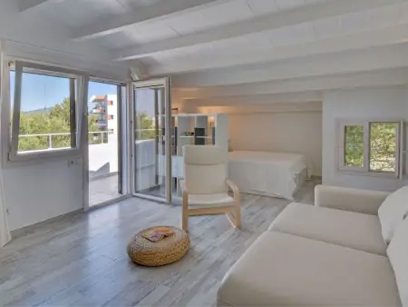 Modernes helles 3-Schlafzimmer Apartment mit Klimaanlage, 2017 komplett neu ren - Photo 22