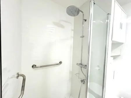 Studio neuf en centre-ville, animaux OK, Appartement 2 personnes à Ploemeur - Photo 10