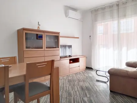 Appartement à Pineda de Mar pour 4, proche mer avec lave-linge et balcon - Photo 6