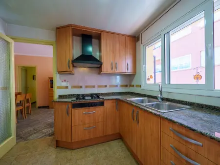 Appartement à Pineda de Mar pour 4, proche mer avec lave-linge et balcon - Photo 11