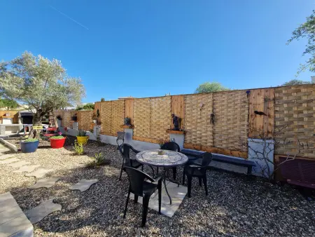 Villa avec climatisation, piscine et jardin privé - Photo 1