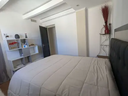 Villa avec climatisation, piscine et jardin privé - Photo 5