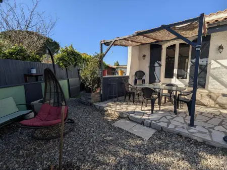 Villa avec climatisation, piscine et jardin privé - Photo 22