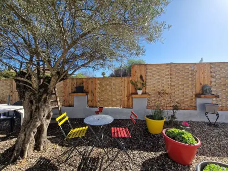Villa avec climatisation, piscine et jardin privé - Photo 23