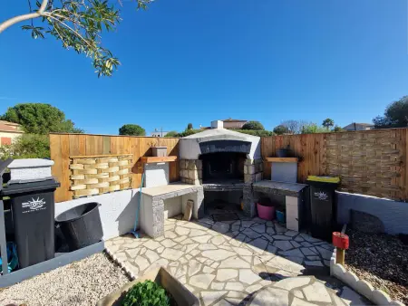 Villa avec climatisation, piscine et jardin privé - Photo 26