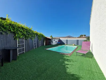 Villa avec climatisation, piscine et jardin privé - Photo 28