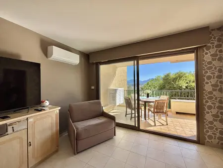 Appartement calme avec terrasse - 2 pers., Appartement 2 personnes à Ajaccio - Photo 3