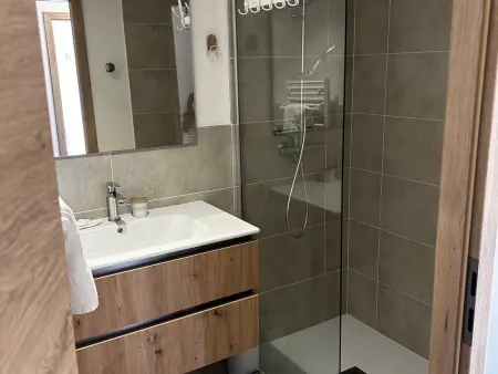Appartement moderne avec parking - 8 pers., Appartement 8 personnes à Arâches la Frasse - Photo 13