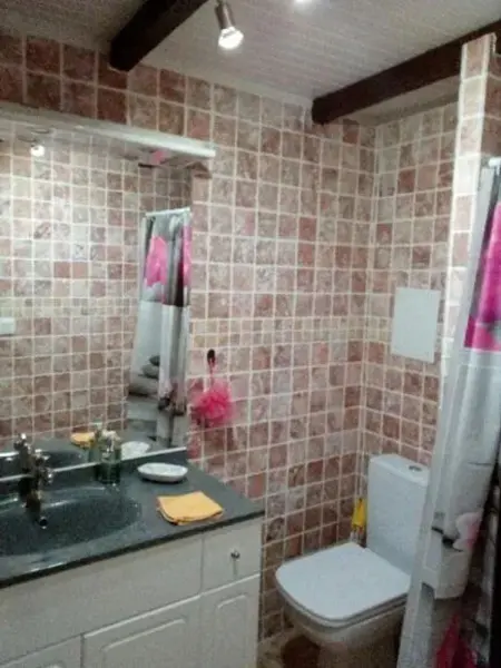 Appartement charmant à Saint-Ambroix avec piscine - Photo 4