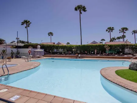 Superbe logement avec clim, piscine partagée, Bungalow 4 personnes à Maspalomas - Photo 10