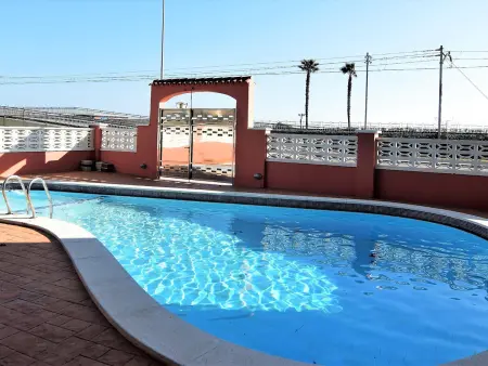 Appartement moderne 2 chambres avec piscine et parking à Pineda de Mar, à 50m de la plage - Photo 1