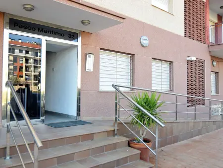 Appartement moderne 2 chambres avec piscine et parking à Pineda de Mar, à 50m de la plage - Photo 3