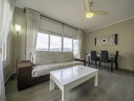 Appartement moderne 2 chambres avec piscine et parking à Pineda de Mar, à 50m de la plage - Photo 11