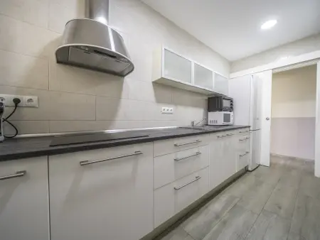 Appartement moderne 2 chambres avec piscine et parking à Pineda de Mar, à 50m de la plage - Photo 16
