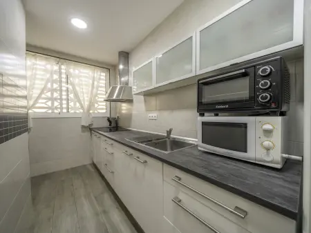 Appartement moderne 2 chambres avec piscine et parking à Pineda de Mar, à 50m de la plage - Photo 17