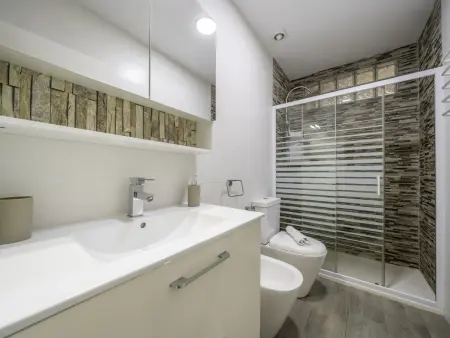 Appartement moderne 2 chambres avec piscine et parking à Pineda de Mar, à 50m de la plage - Photo 31