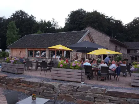 Camping Natuurlijk Limburg - Chalet 4, Maison 4 personnes à Voeren - Photo 20
