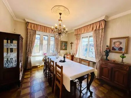 Spacieuse maison à Bitche de 300 m² avec 8 chambres - Photo 1