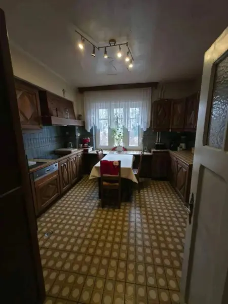 Spacieuse maison à Bitche de 300 m² avec 8 chambres - Photo 11