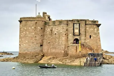 Granitsteinhaus in St Pol-de-Léon, Maison en pierre avec vue sur la mer en Bretagne - Photo 38