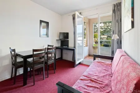 Virginia N°402 - 2P4, Une oasis chic et lumineuse avec piscine à Grasse - Photo 7