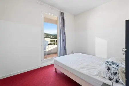 Virginia N°402 - 2P4, Une oasis chic et lumineuse avec piscine à Grasse - Photo 8