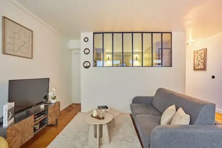 REGLISES 1, Superbe appartement en plein centre de Paris - Photo 8