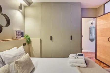REGLISES 1, Superbe appartement en plein centre de Paris - Photo 11
