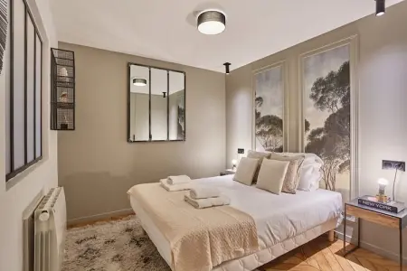 REGLISES 2, Superbe appartement en plein centre de Paris - Photo 8