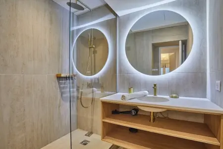 BELLEVILLE NEW 1, Bel appartement rénové avec climatisation - Paris Est - Photo 13