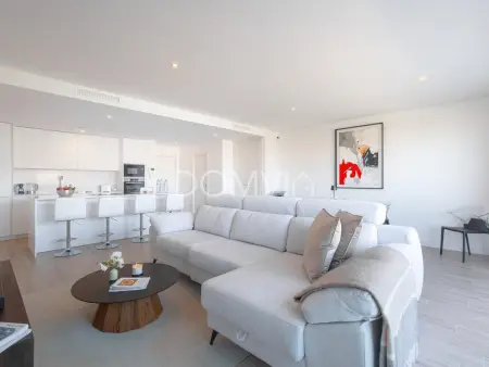 Appartement moderne 2CH avec grande terrasse et parking privé - Photo 2
