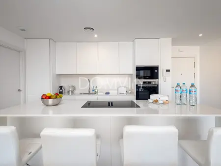Appartement moderne 2CH avec grande terrasse et parking privé - Photo 3